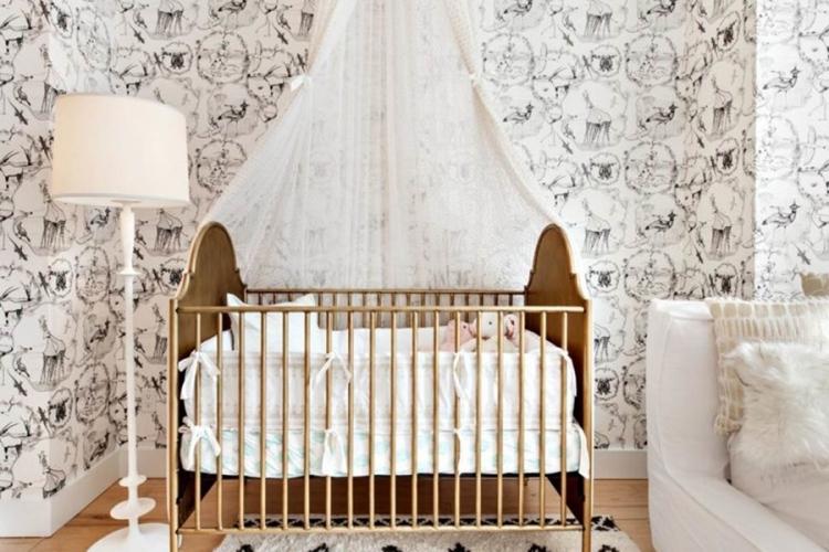 Auvent sur un berceau - idées de conception de photo