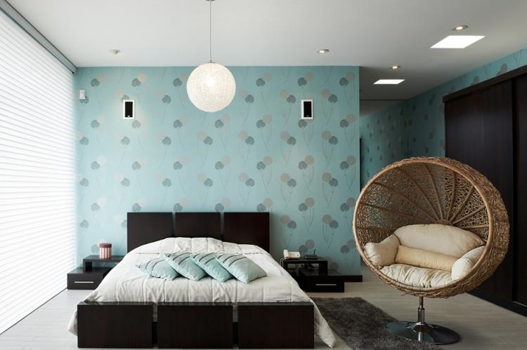Couleur turquoise à l'intérieur de la chambre