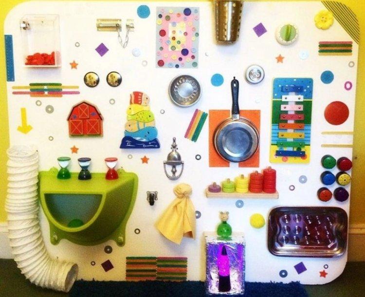 Planche d'affaires de cuisine de bricolage pour une fille