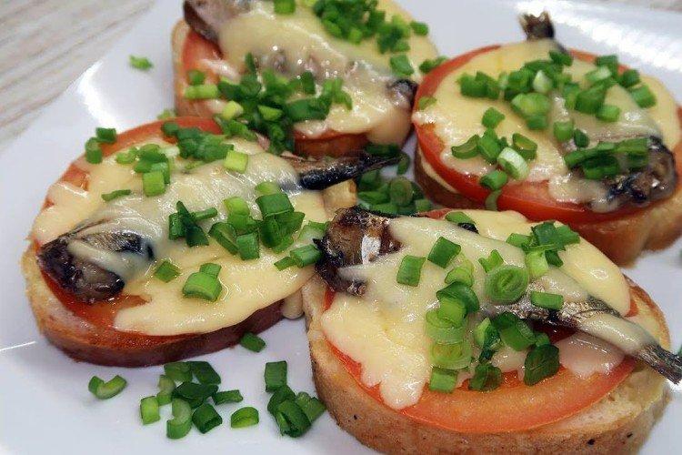 Sandwichs chauds Nostalgie de la table de fête - recettes