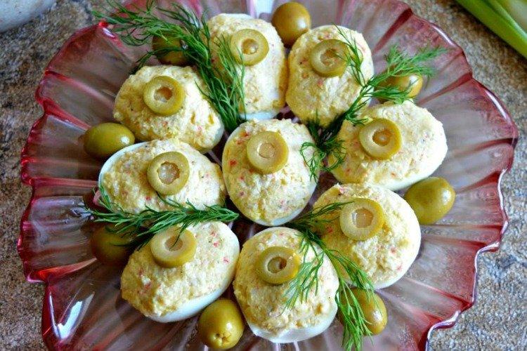 Oeufs farcis - Comment nourrir les invités