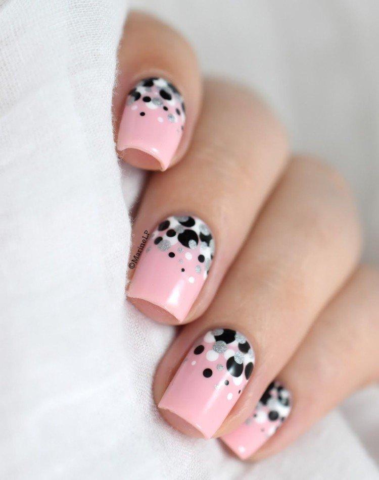 Confettis - Manucure noir et blanc