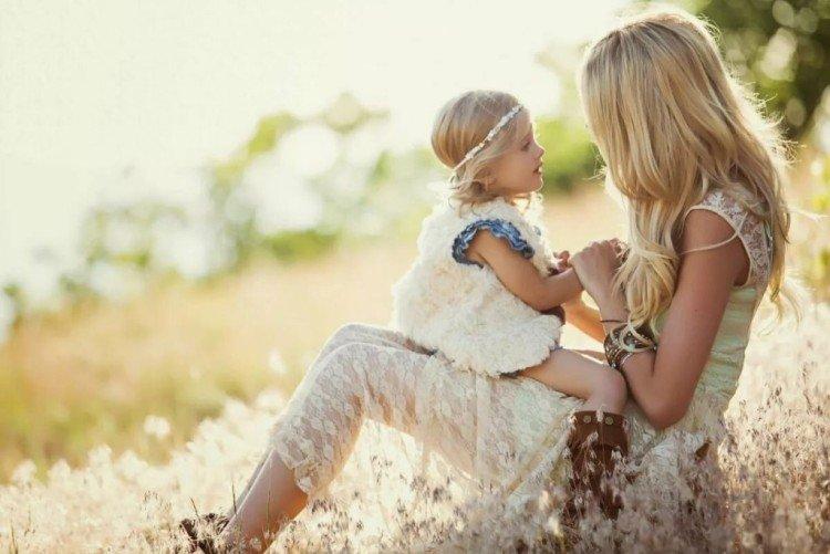 Garde d'enfants - Ce qu'une femme devrait faire à la maison