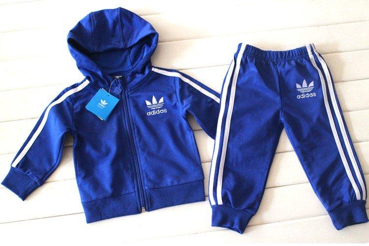 Nouvel uniforme de sport - Que donner à un garçon pour le nouvel an 2021