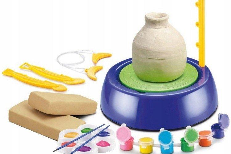 Tour de potier pour enfants - Que donner à un enfant pour le Nouvel An 2021