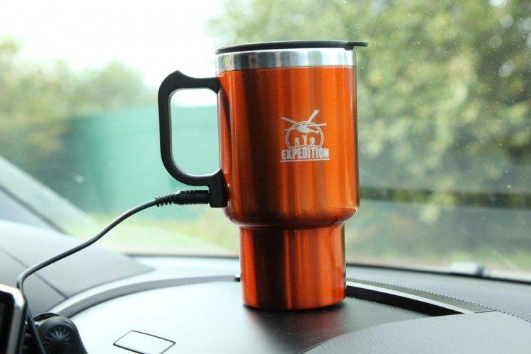 Mug auto avec chauffage - Quoi offrir à une femme pour son anniversaire