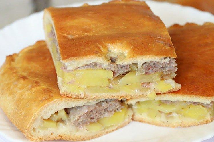 Tarte à la levure du marchand - Que cuisiner à partir de recettes de viande hachée et de pommes de terre