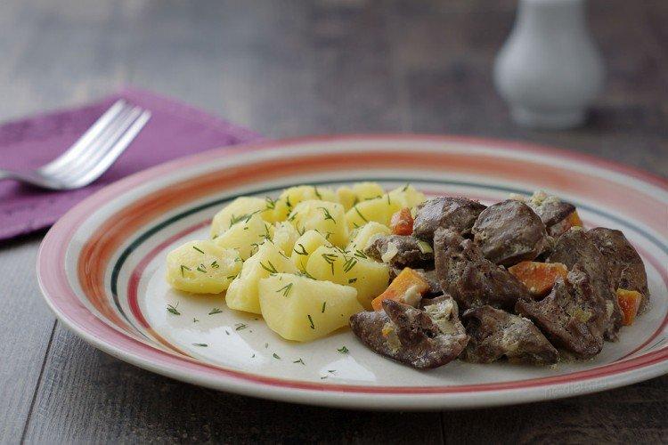 Foie de poulet à la crème sure - Que cuisiner à partir de foie de poulet