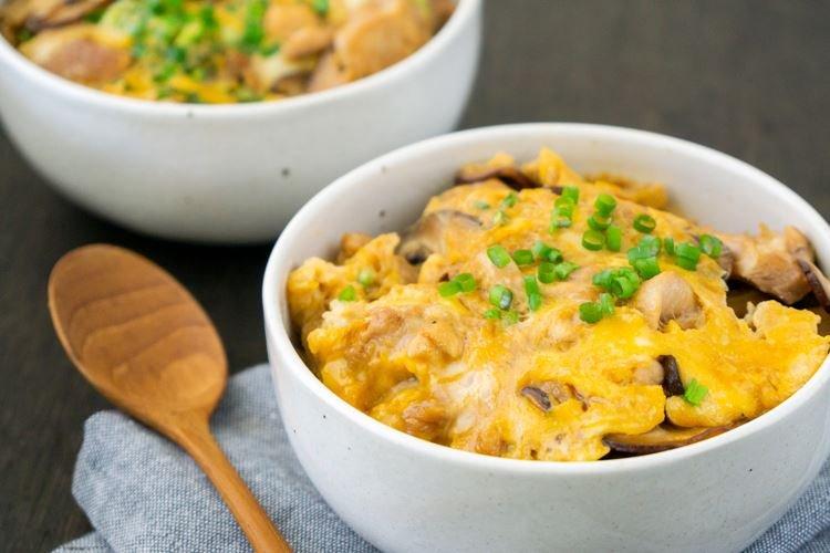 Oyakodon - De quoi cuisiner pour un petit déjeuner rapide et savoureux