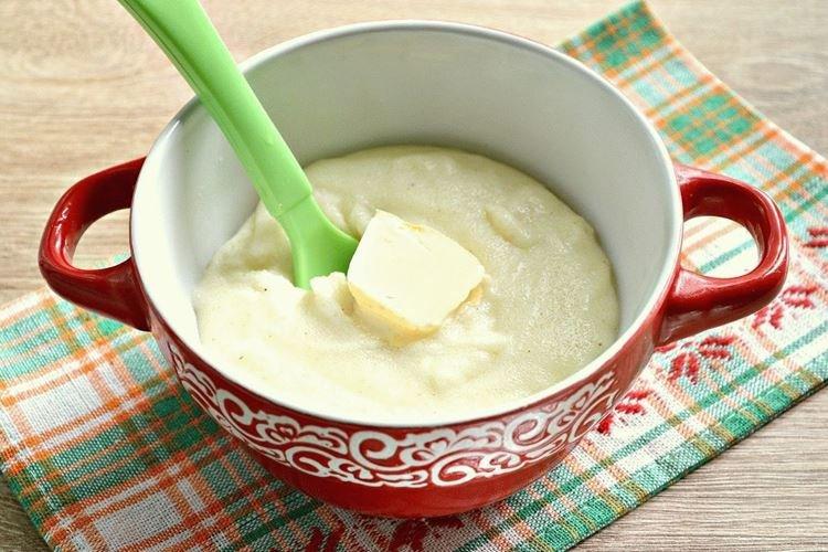 Bouillie de semoule de lait - Que cuisiner pour le petit déjeuner rapidement et savoureux