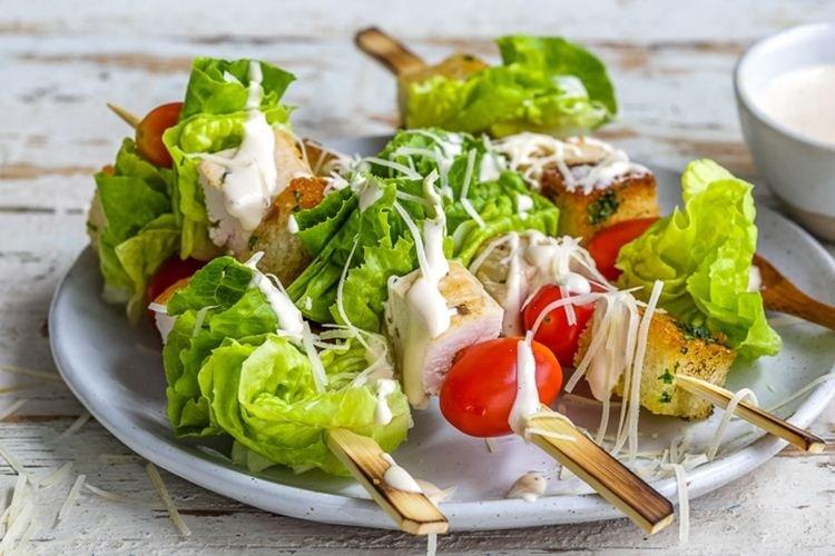 César en brochettes - Que cuisiner pour les recettes d'anniversaire d'un enfant
