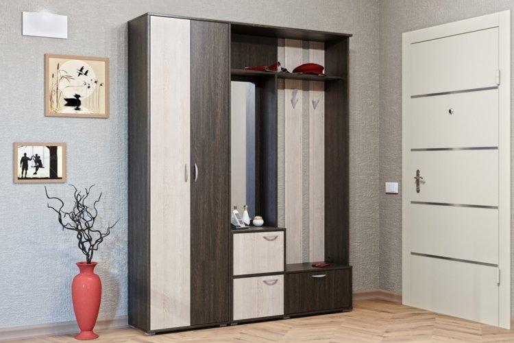 Couleur wengé dans le couloir - conception de photos