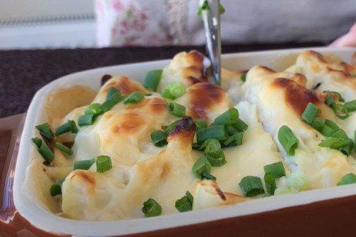 Chou-fleur aux herbes et fromage au four - une recette pas à pas