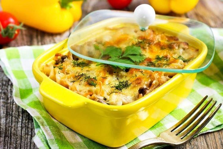 Chou-fleur au four avec fromage, poulet et champignons - recettes