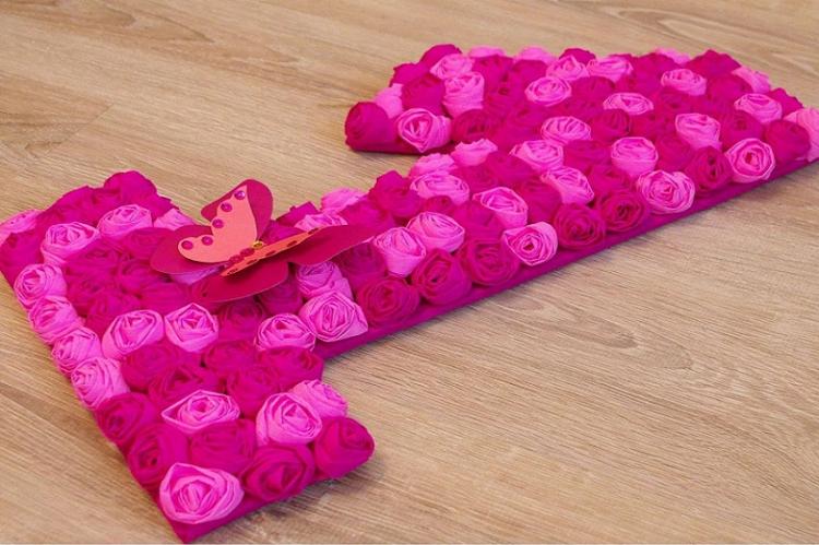 Fleurs de serviettes avec vos propres mains - photo