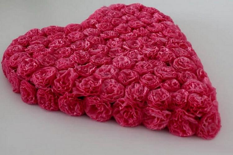 Fleurs de serviettes avec vos propres mains - photo