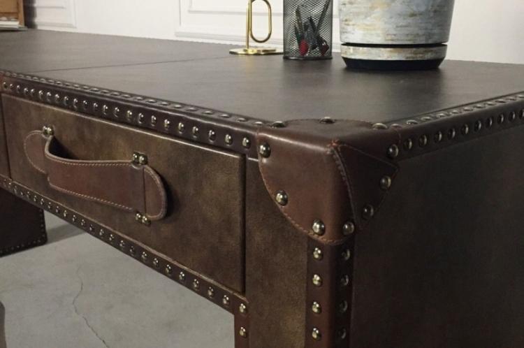 Revêtement de cuir ou dermantine - DIY déco de table ancienne