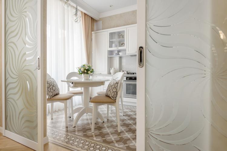 Conception de salon dans un style nautique