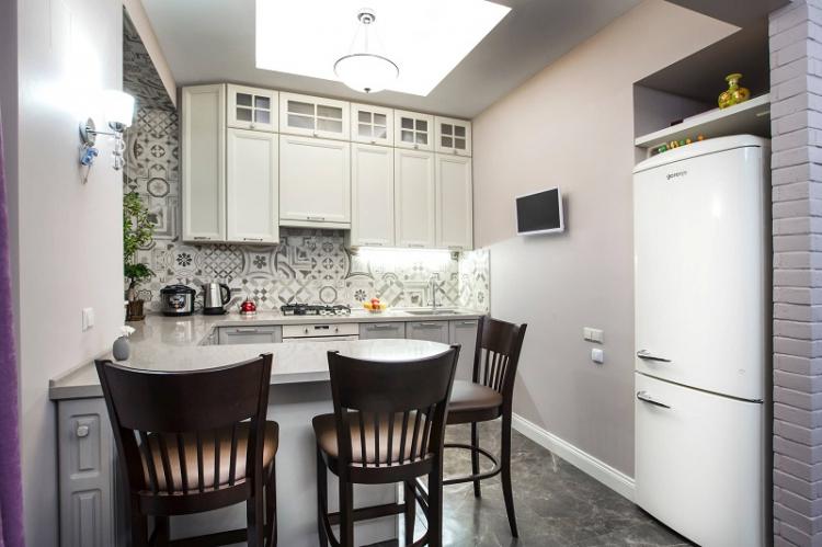 Où mettre le réfrigérateur - Cuisine design 12 m².