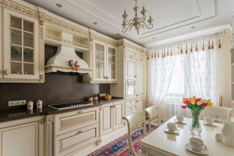 Cuisine 20 m² dans un style classique - Design d'intérieur