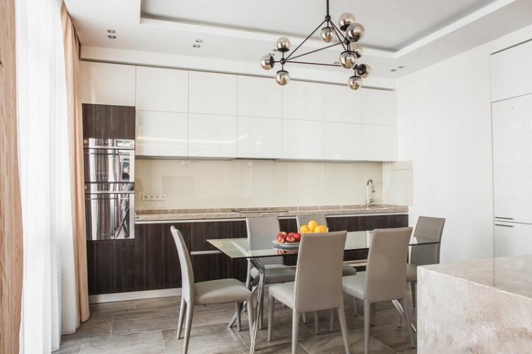 Cuisine 3 par 4 - photo de design d'intérieur