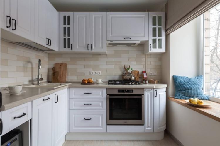 Rebord de fenêtre fonctionnel - Cuisine design 8 m²