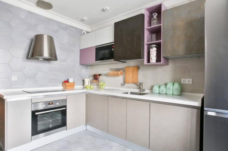 Conception de petite cuisine - photos de vrais intérieurs