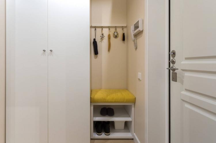 Conception d'un petit couloir - photos d'intérieurs réels