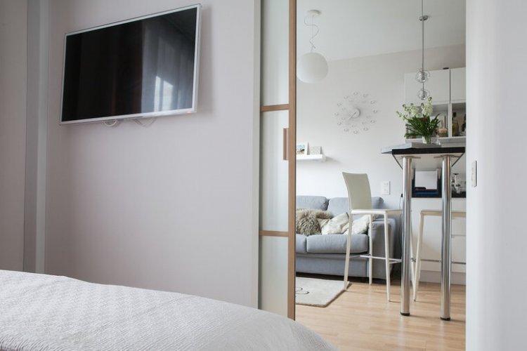 Intérieur romantique 33 m² à Saint-Pétersbourg - Conception d'un appartement d'une pièce de 33 m².