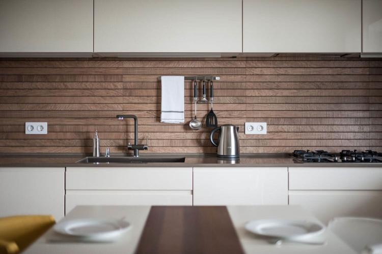 Tablier de cuisine en bois