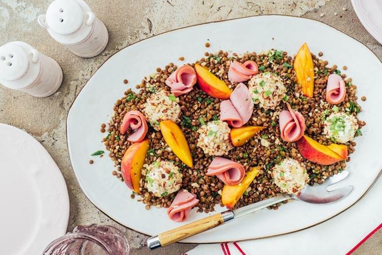 Salade aux saucisses et lentilles