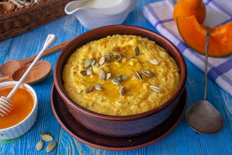 Bouillie de gruau de maïs diète