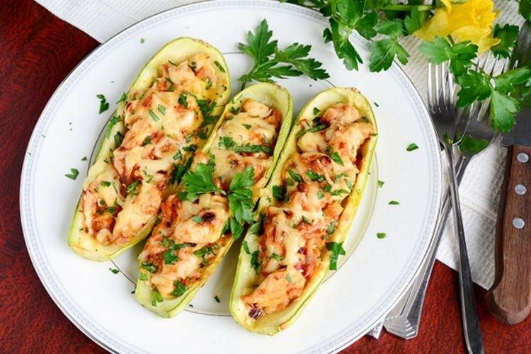 Courgettes à la viande hachée au four