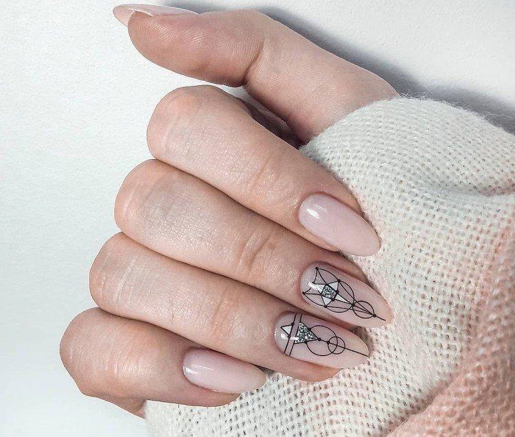 Manucure nue - photos et idées