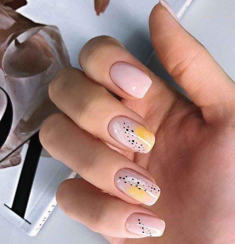 Manucure nue - photos et idées