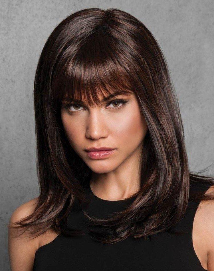 Coupes de cheveux avec frange 2021 - photos et belles idées