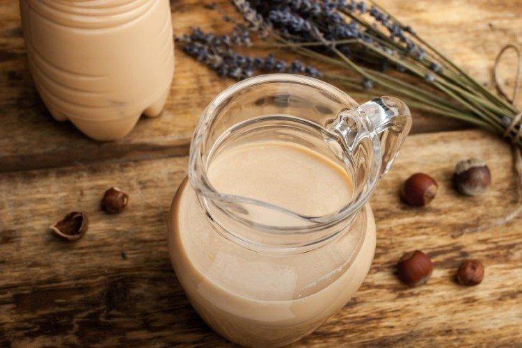 Lait cuit dans une mijoteuse