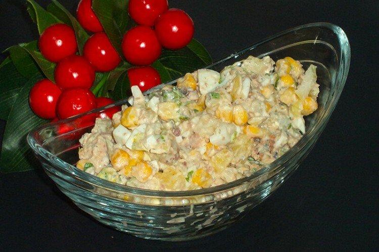 Salade de poisson en conserve au maïs