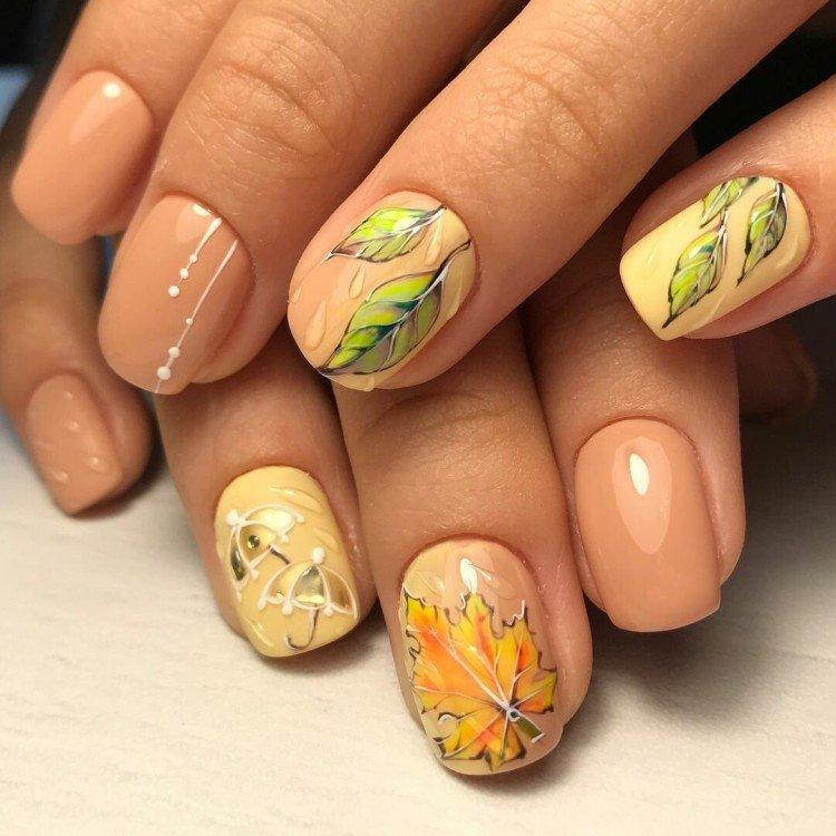 Manucure beige - photos et idées