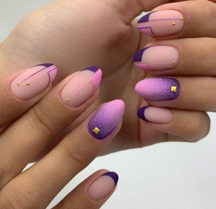 Manucure beige avec des couleurs sombres