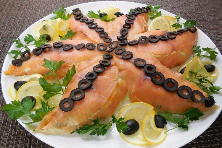 Salade d'étoiles de mer aux crevettes et à la truite