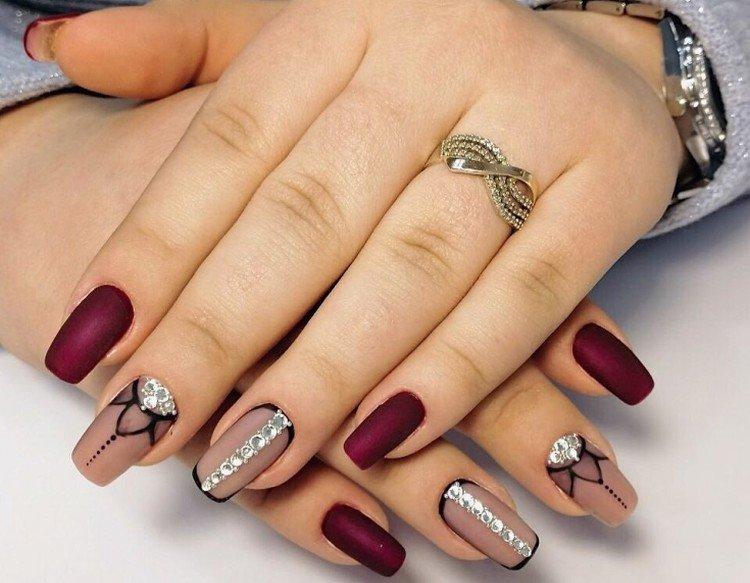 Manucure bourguignonne - photos et idées