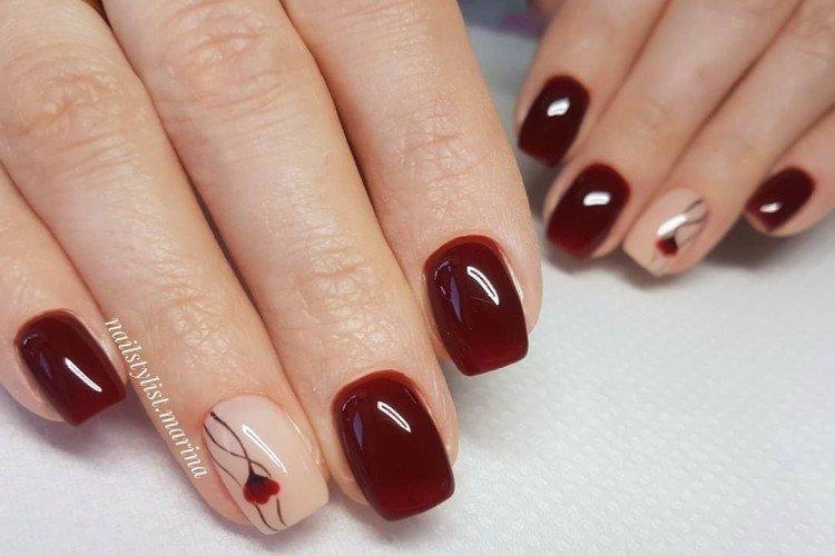 Manucure bordeaux avec beige