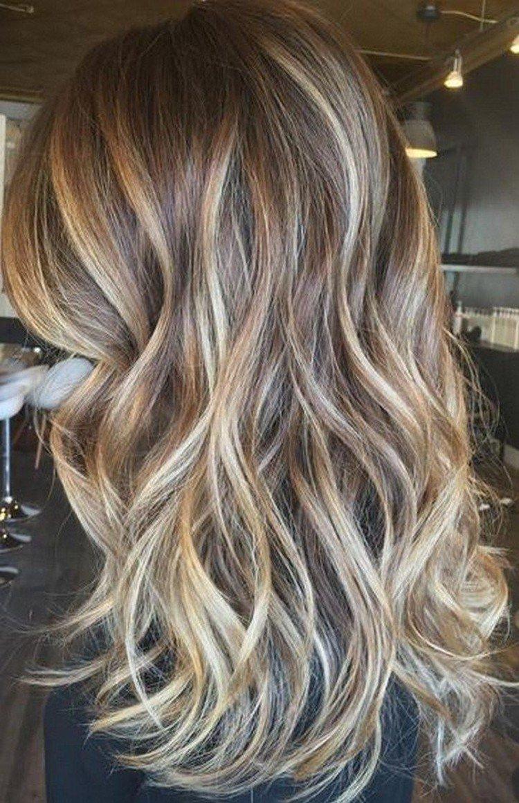 Balayage sur cheveux châtain clair - photos et idées