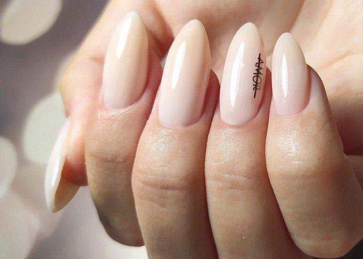 Manucure au lait - photos et idées