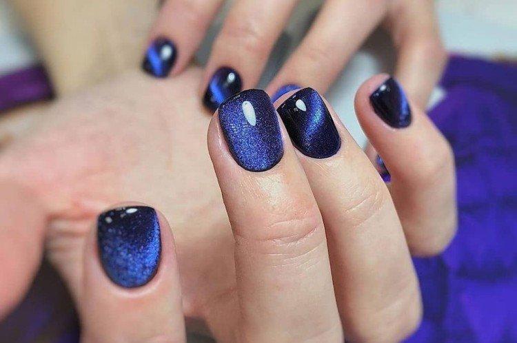 Manucure oeil de chat - photos et idées