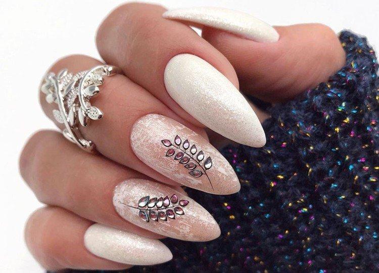 Manucure pailletée - photos et idées
