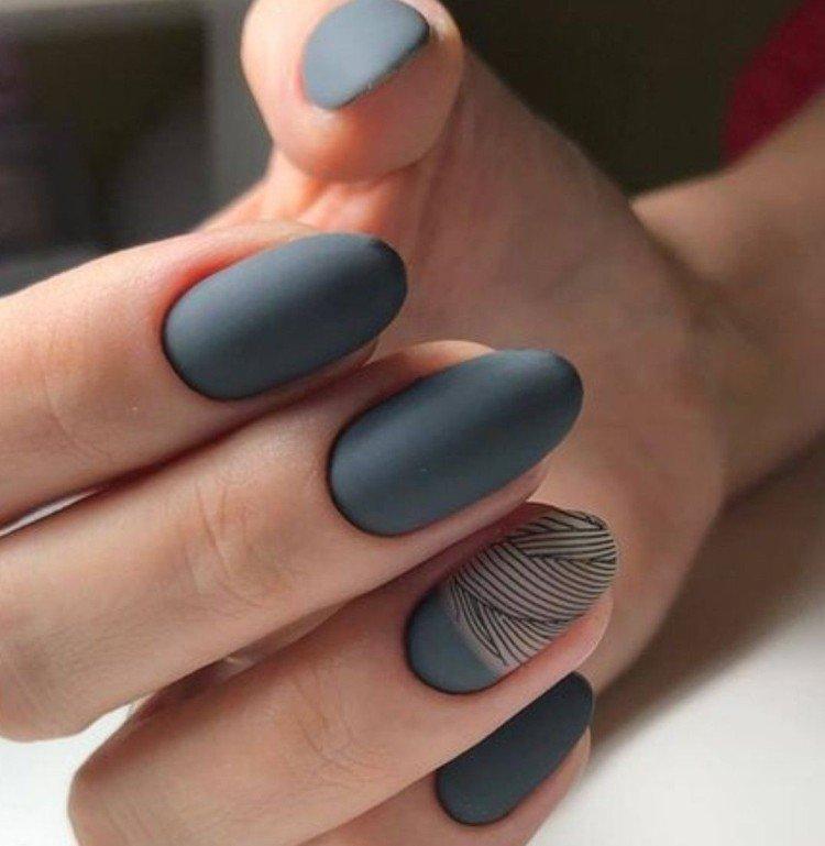 Manucure sombre - photos et idées