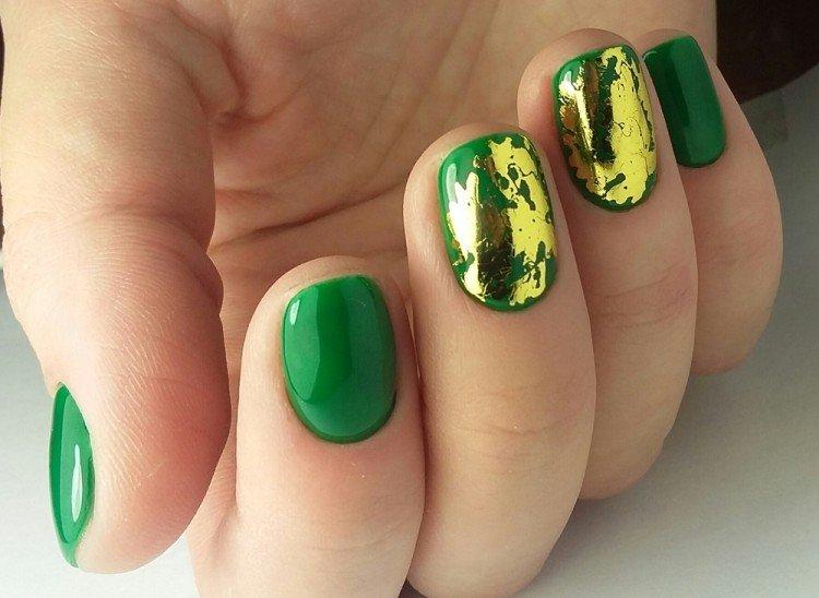 Manucure en feuille - photos et idées