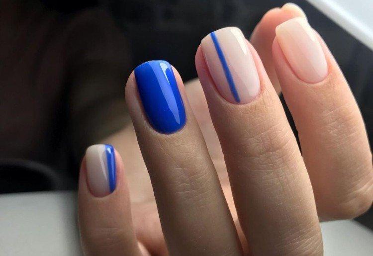 Manucure légère avec contrastes